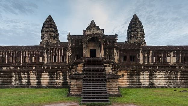 Angkor Wat Tours - Top Attractions and Visitor Tips in Cambodia