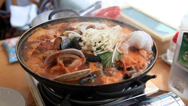 Busan Seafood Guide - Jagalchi Market Dining Tips