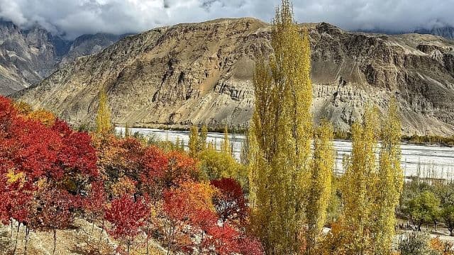 Skardu Tourism Guide - Flights, Roads, Key Attractions
