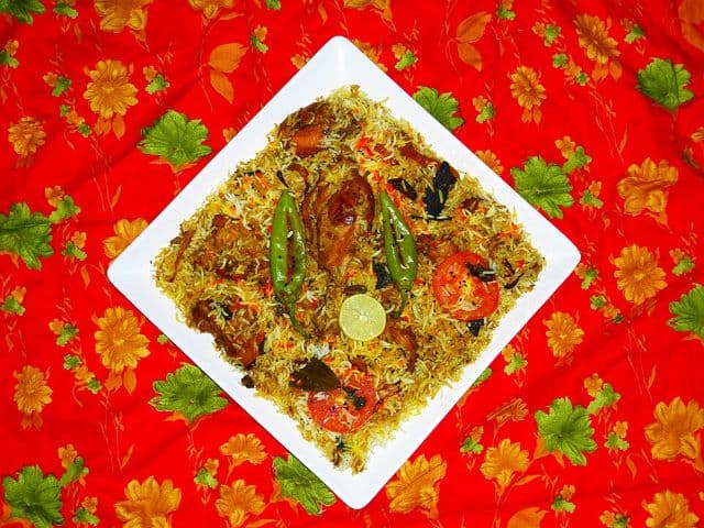 Pakistan Food Guide - Biryani, Nihari, Street Dishes