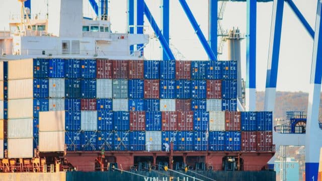 Asia-Pacific Emerges as Global Trade Powerhouse