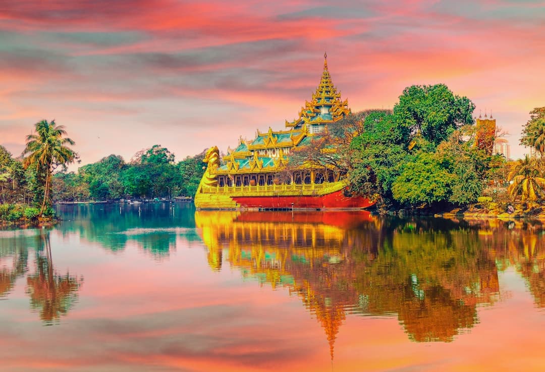 Inle Lake Tours Myanmar - Boats, Villages, and Travel Tips