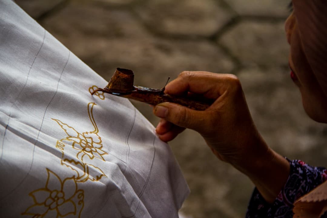 Malaysian Batik Art - Techniques, Markets, and Cultural Value
