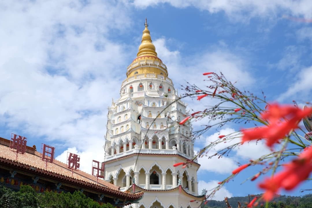 Luang Prabang Travel Guide - Temples, Waterfalls, and Tours