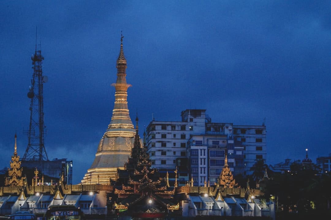 Yangon City Travel - Landmarks, Pagodas, and Key Attractions