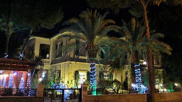 Greece_army_house_with_Christmas_decoration_Makariou_Avenue_Nicosia_Republic_of_Cyprus Greece army house with christmas decoration makariou avenue nicosia republic of cyprus